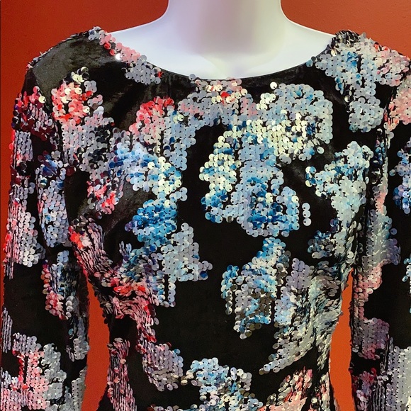 ** SOLD **Dress the Population Fran Dress. X - Picture 4 of 7